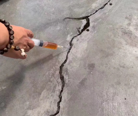 疏勒混凝土裂缝修补技术详解​